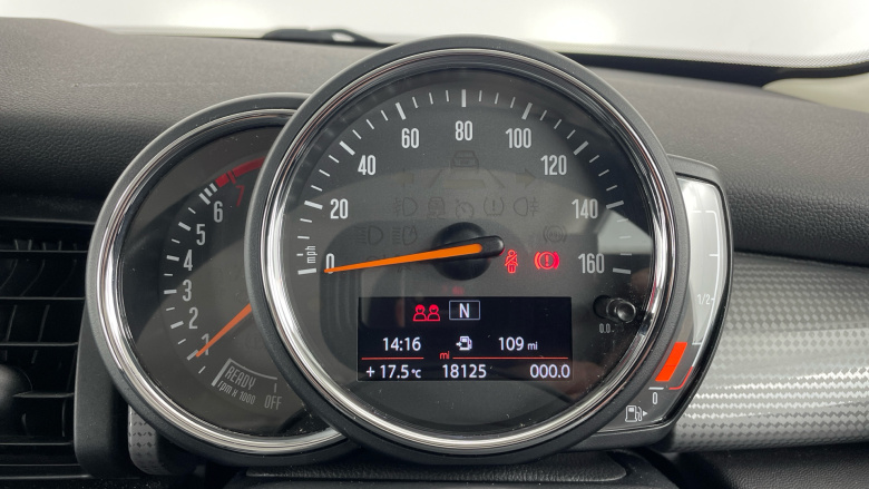 MINI Hatchback 1.5 Cooper II 3dr Petrol Hatchback